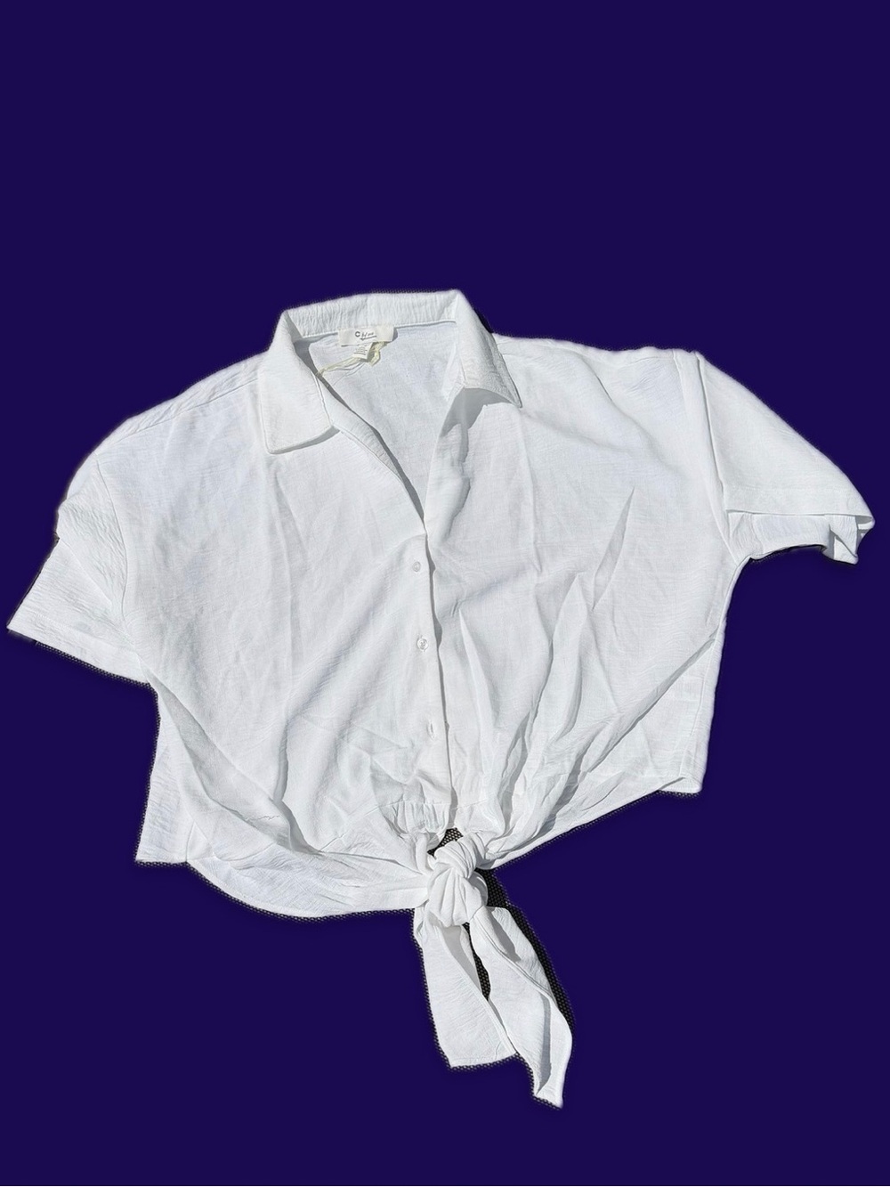Women’s White Tie-Front Button-Up Blouse